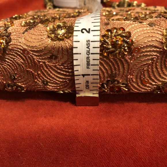 🎉 Host Pick 🎉 Vintage Inspired Beaded Bag - Picture 5 of 7